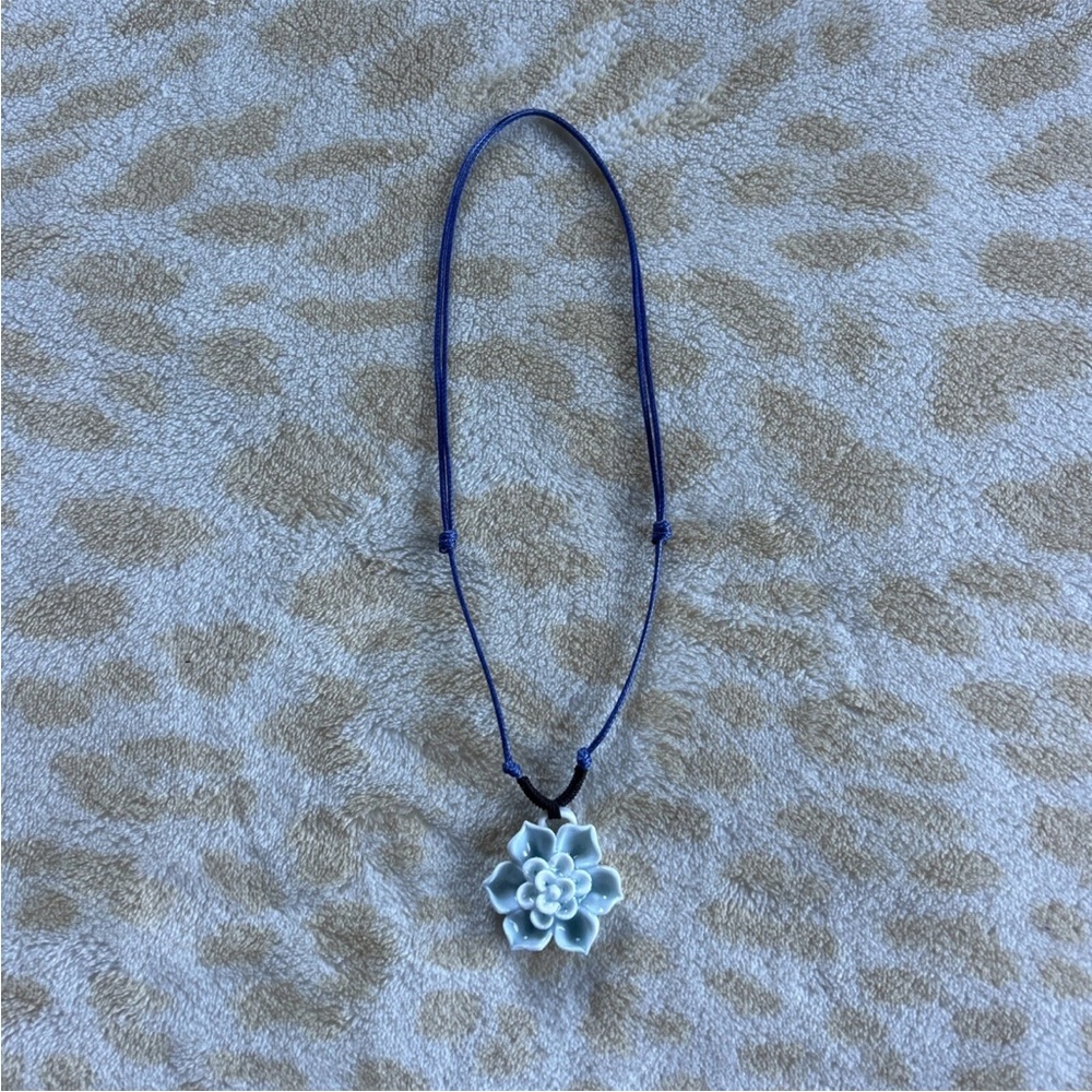 Blue Flower Pendant adjustable Necklace